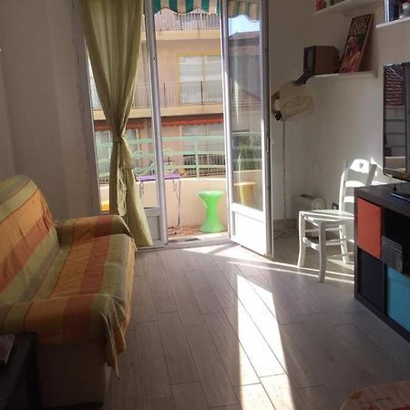 Grand F2 60Mq Centre Antibes, Proche Plages, Commerces, 2 Balcons, Parking, Train, Bus, Deco Vintage, Pet Friendly, Ideal Famille Ou 1-2 Couples Экстерьер фото