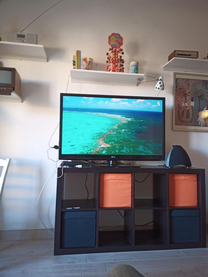 Grand F2 60Mq Centre Antibes, Proche Plages, Commerces, 2 Balcons, Parking, Train, Bus, Deco Vintage, Pet Friendly, Ideal Famille Ou 1-2 Couples Экстерьер фото