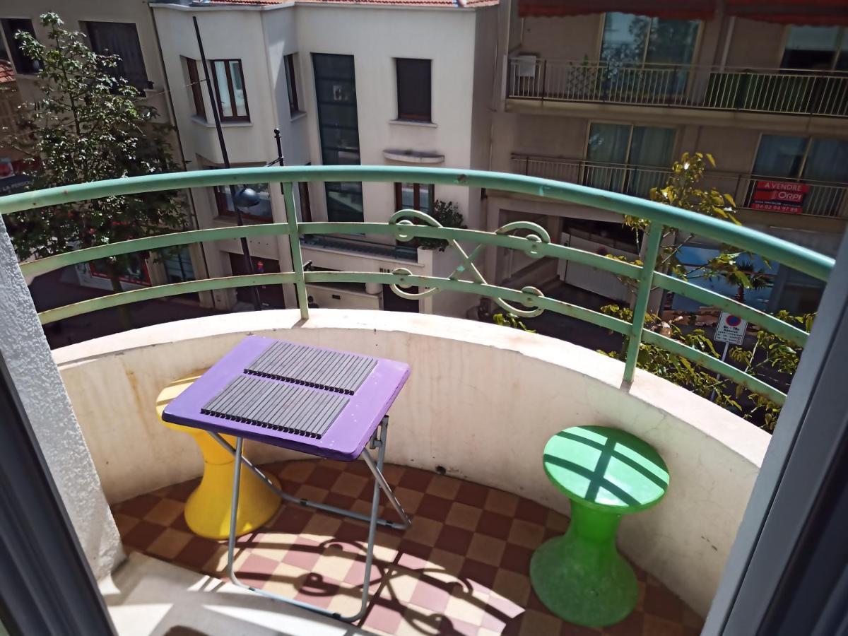 Grand F2 60Mq Centre Antibes, Proche Plages, Commerces, 2 Balcons, Parking, Train, Bus, Deco Vintage, Pet Friendly, Ideal Famille Ou 1-2 Couples Экстерьер фото