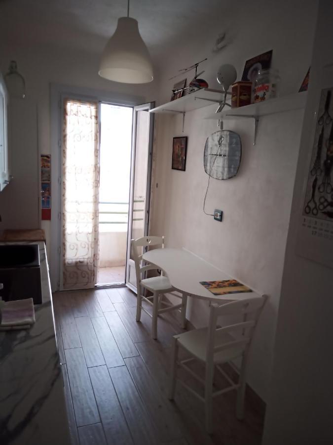 Grand F2 60Mq Centre Antibes, Proche Plages, Commerces, 2 Balcons, Parking, Train, Bus, Deco Vintage, Pet Friendly, Ideal Famille Ou 1-2 Couples Экстерьер фото
