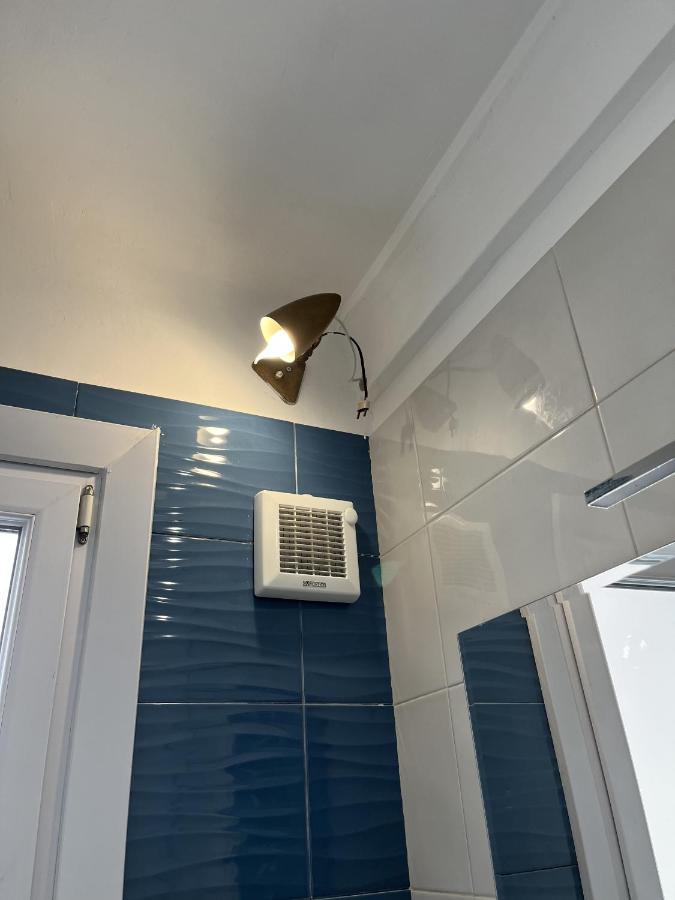 Grand F2 60Mq Centre Antibes, Proche Plages, Commerces, 2 Balcons, Parking, Train, Bus, Deco Vintage, Pet Friendly, Ideal Famille Ou 1-2 Couples Экстерьер фото